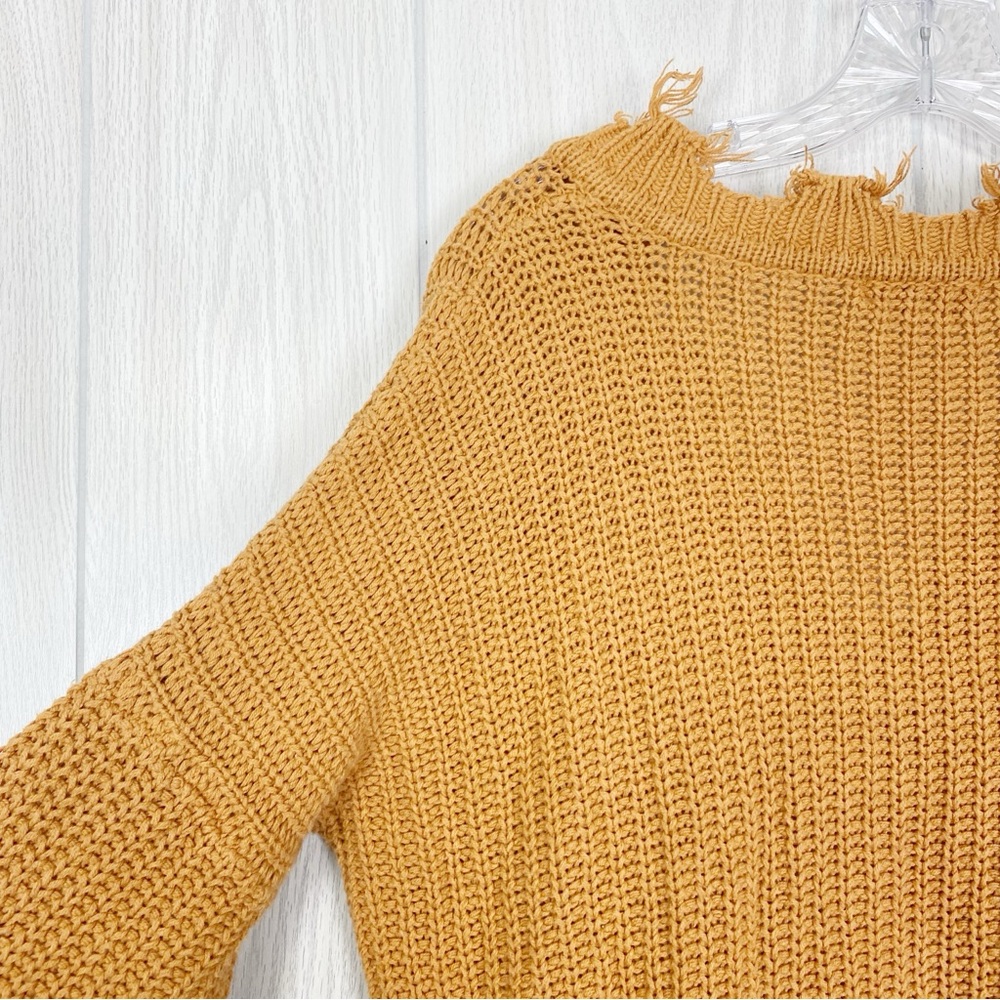 Andree by Unit | Mustard Yellow Knit Frayed V-Neck Pullover Sweater Size Large - Picture 11 of 14